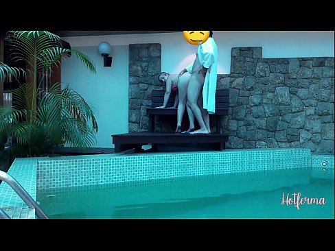 ❤️ Босс приглашает горничную в бассейн, но не устоял перед жарким Видео ебли на сайте pornovore.ru ❌️